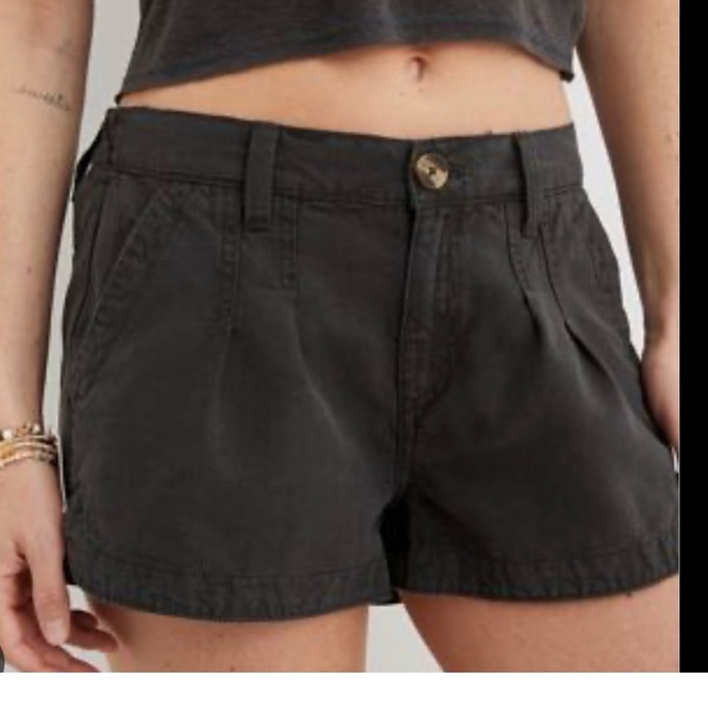 AERIE • Women’s Black Shorts with Pleats and Elastic Waistband Size - Medium - Picture 1 of 4